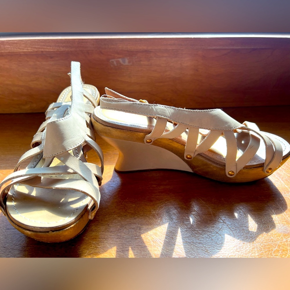 Leifsdottir wedge platform sandals size 39